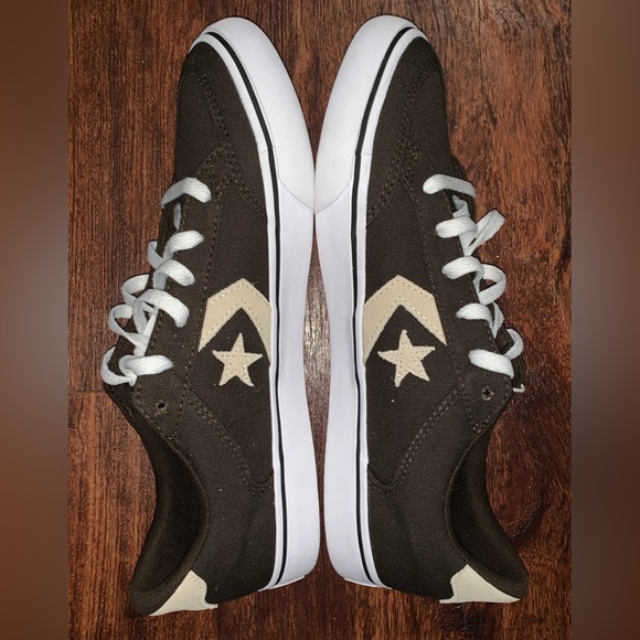 Converse size 11 - Picture 9 of 13